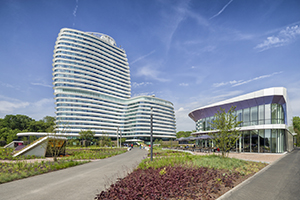 Paviljoen en parkeergarage DUO & Belastingdienst in Groningen gerealiseerd